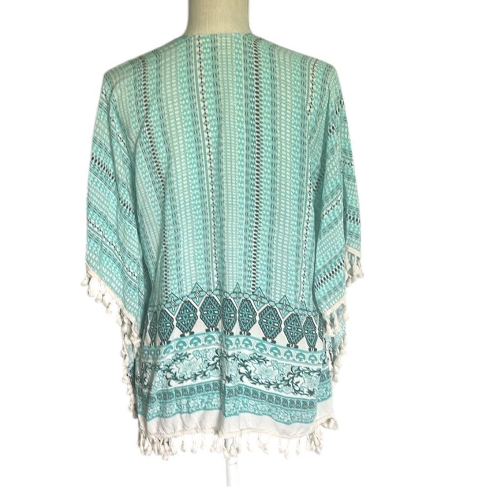 Bobbie Brooks Aqua & White Patterned Open Front Kimono White fringe One Size - Picture 9 of 14